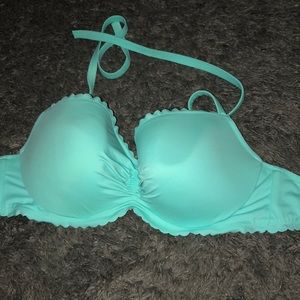 Victoria’s Secret bathing suit top 💕